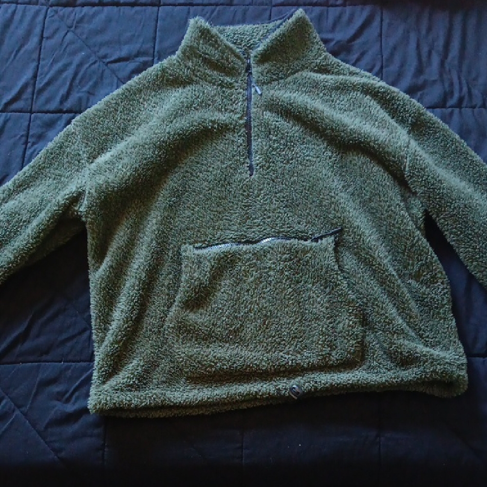 No Boundaries Olive Green Fleece Pullover